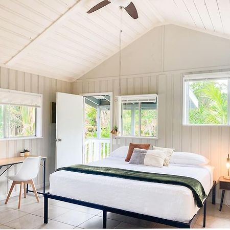 Monstera Bungalow, Spacious, King Bed, Big Kitchen Keaau Екстериор снимка