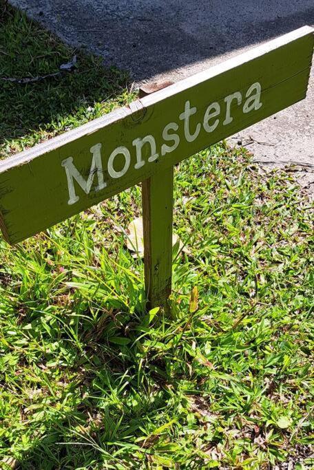 Monstera Bungalow, Spacious, King Bed, Big Kitchen Keaau Екстериор снимка