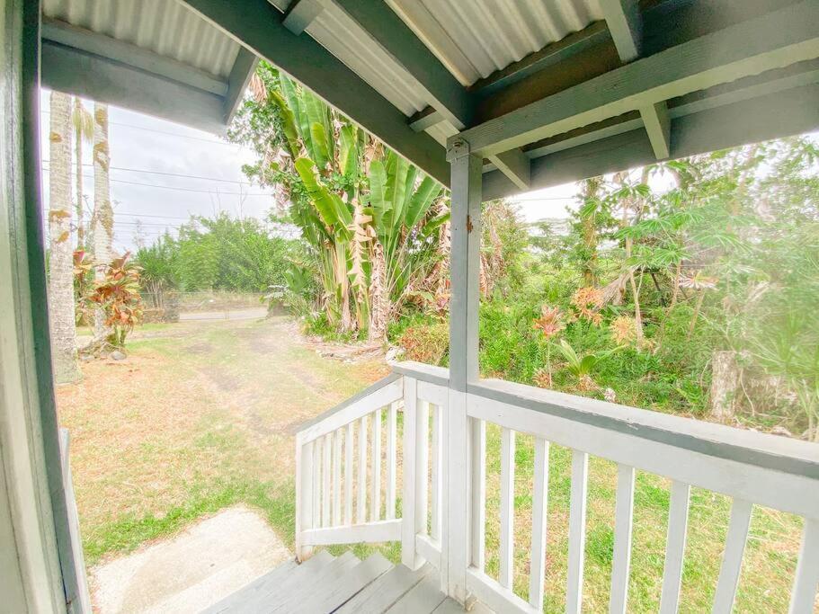 Monstera Bungalow, Spacious, King Bed, Big Kitchen Keaau Екстериор снимка