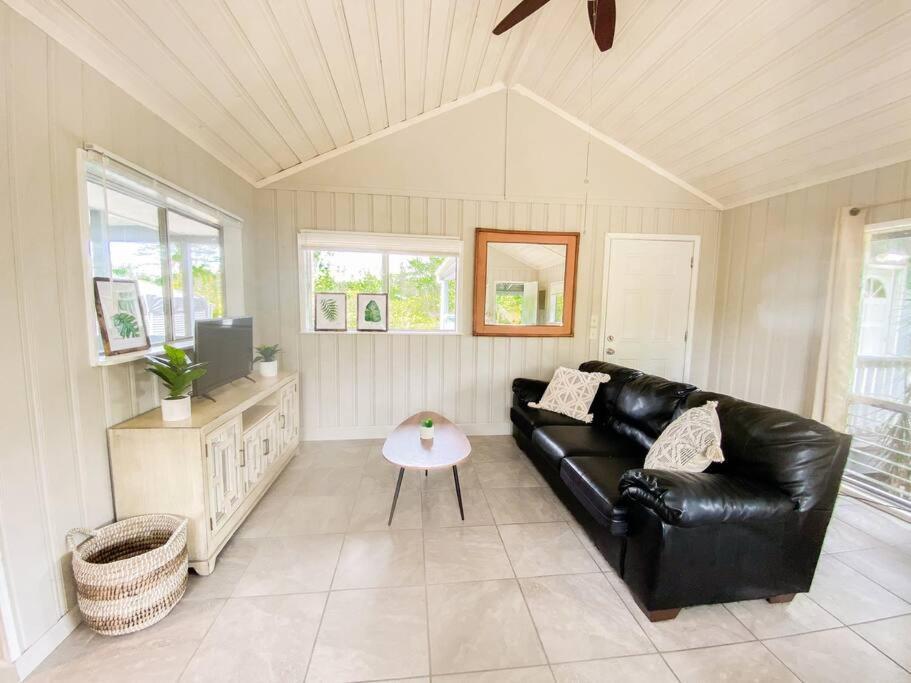 Monstera Bungalow, Spacious, King Bed, Big Kitchen Keaau Екстериор снимка